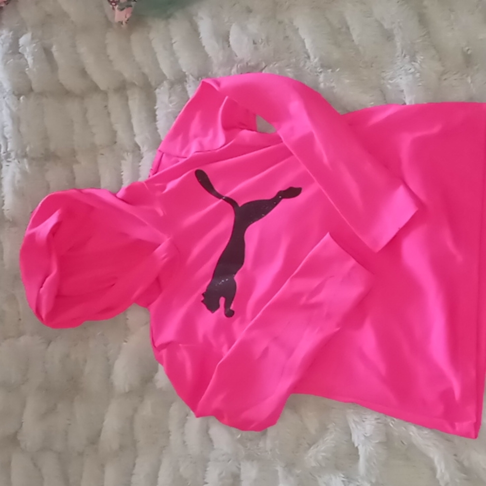 Puma, girls neon pink top